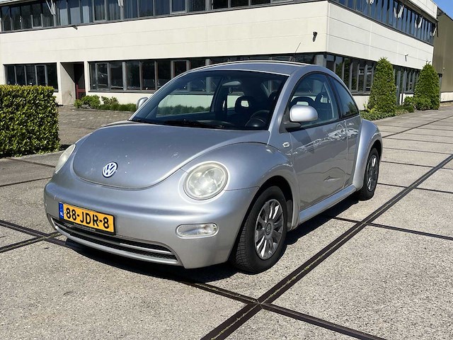 Volkswagen new beetle 2.0 highline 1999 | 88-jdr-8 - afbeelding 3 van  26