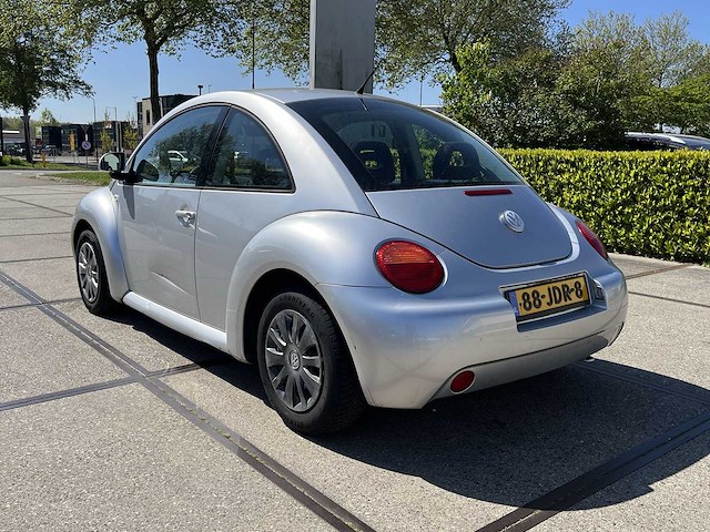 Volkswagen new beetle 2.0 highline 1999 | 88-jdr-8 - afbeelding 7 van  26
