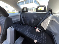 Volkswagen new beetle 2.0 highline 1999 | 88-jdr-8 - afbeelding 18 van  26