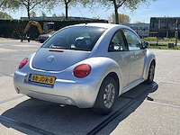 Volkswagen new beetle 2.0 highline 1999 | 88-jdr-8 - afbeelding 12 van  26