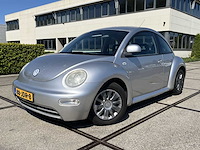 Volkswagen new beetle 2.0 highline 1999 | 88-jdr-8 - afbeelding 24 van  26