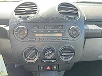 Volkswagen new beetle 2.0 highline 1999 | 88-jdr-8 - afbeelding 25 van  26