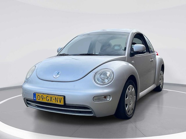 Volkswagen new beetle 2.0 highline 2001 | 09-gx-nv - afbeelding 1 van  22
