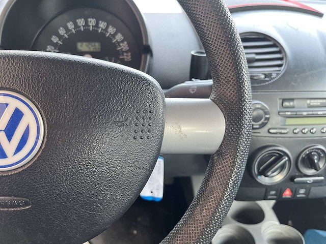 Volkswagen new beetle 2.0 highline 2001 | 09-gx-nv - afbeelding 13 van  22