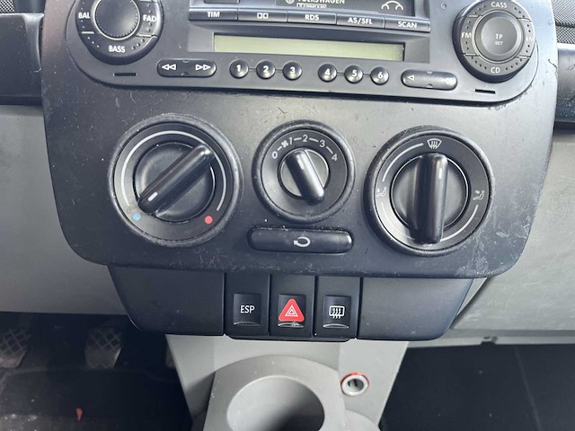 Volkswagen new beetle 2.0 highline 2001 | 09-gx-nv - afbeelding 13 van  22