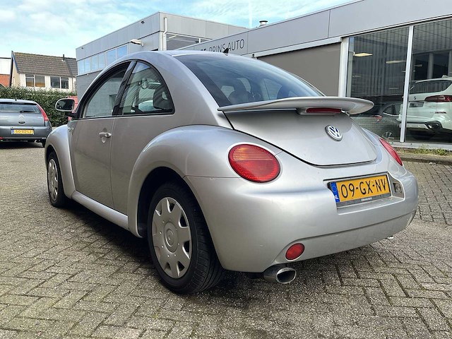 Volkswagen new beetle 2.0 highline 2001 | 09-gx-nv - afbeelding 14 van  22