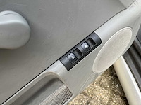 Volkswagen new beetle 2.0 highline 2001 | 09-gx-nv - afbeelding 17 van  22