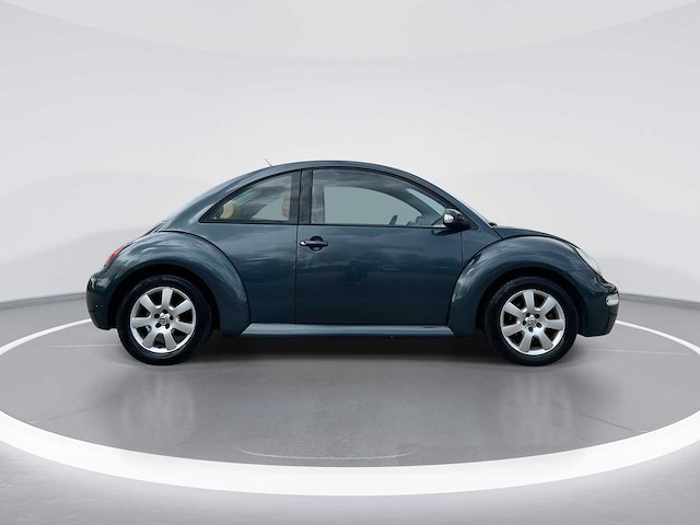 Volkswagen new beetle 2.0 highline 2003 | 13-nk-hs - afbeelding 4 van  23