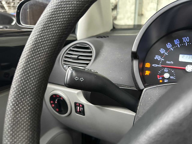 Volkswagen new beetle cabriolet 1.4 turijn 75pk 2003, th-271-j - afbeelding 14 van  34