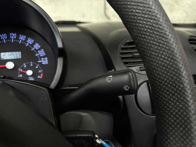 Volkswagen new beetle cabriolet 1.4 turijn 75pk 2003, th-271-j - afbeelding 15 van  34