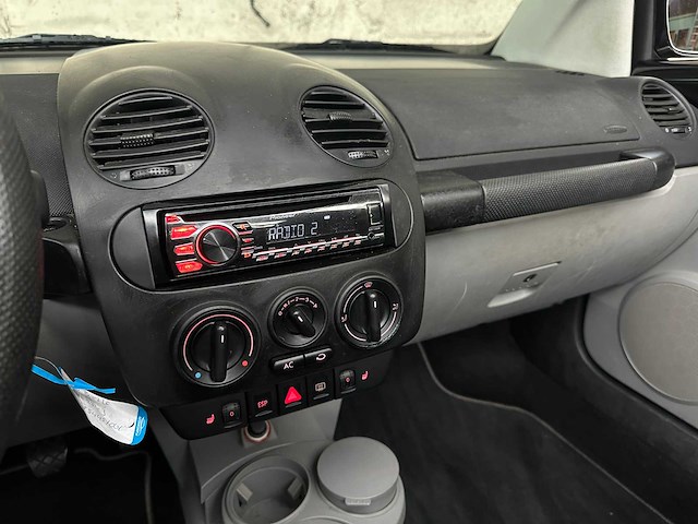 Volkswagen new beetle cabriolet 1.4 turijn 75pk 2003, th-271-j - afbeelding 18 van  34