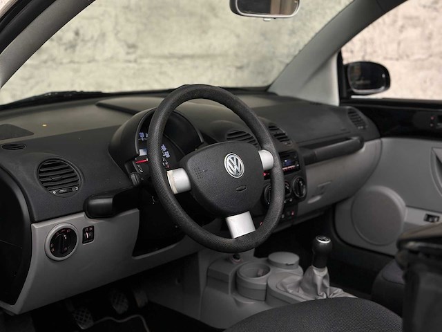 Volkswagen new beetle cabriolet 1.4 turijn 75pk 2003, th-271-j - afbeelding 9 van  34