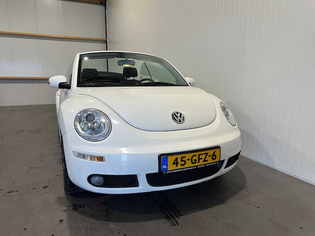 Volkswagen new beetle cabriolet 2.0 highline 45-gfz-6 nieuwe apk - afbeelding 17 van  19
