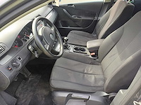 Volkswagen passat - 1.6 fsi trendline, 90-rt-vh - afbeelding 3 van  7