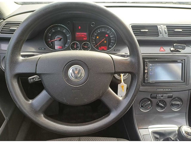 Volkswagen passat - 1.6 fsi trendline, 90-rt-vh - afbeelding 6 van  16