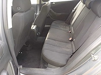 Volkswagen passat - 1.6 fsi trendline, 90-rt-vh - afbeelding 8 van  16