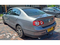 Volkswagen passat - 1.6 fsi trendline, 90-rt-vh - afbeelding 12 van  16