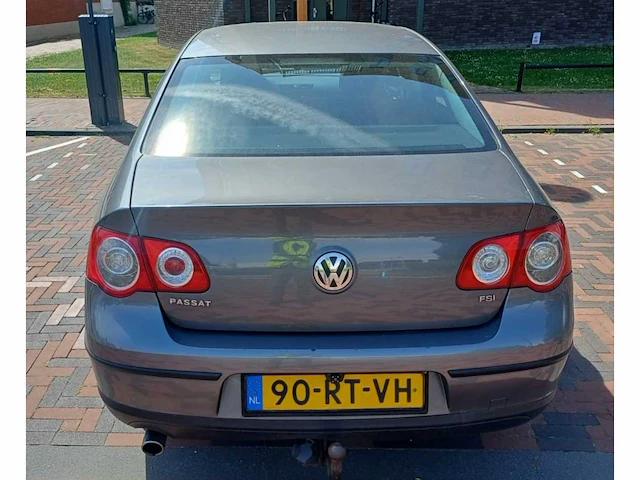 Volkswagen passat - 1.6 fsi trendline, 90-rt-vh - afbeelding 15 van  16