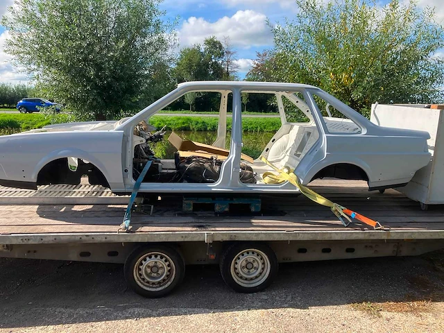 Volkswagen passat 1.6 d oldtimer - afbeelding 12 van  16