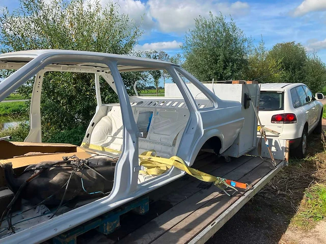 Volkswagen passat 1.6 d oldtimer - afbeelding 9 van  16
