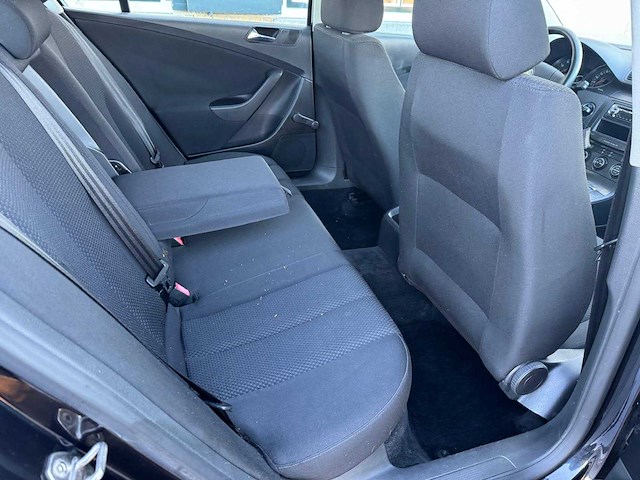 Volkswagen passat 1.6 fsi trendline, 02-sb-lk - afbeelding 11 van  13