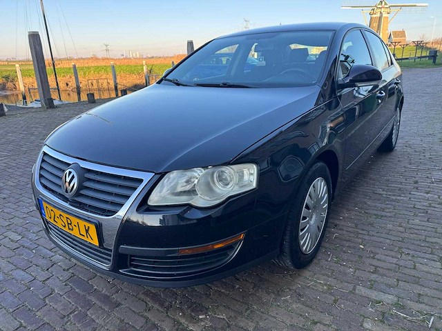 Volkswagen passat 1.6 fsi trendline, 02-sb-lk - afbeelding 9 van  15