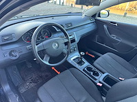 Volkswagen passat 1.6 fsi trendline lage km stand 02-sb-lk - afbeelding 4 van  15