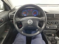 Volkswagen passat 1.6 , xt-vx-85 - afbeelding 15 van  17