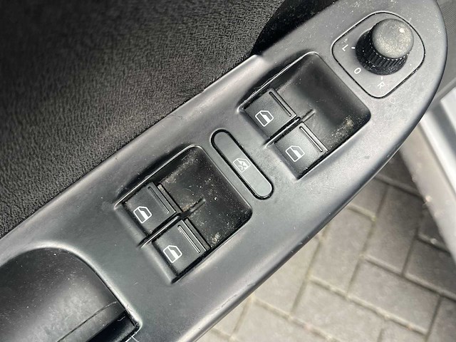 Volkswagen passat 1.8 tfsi comfortline - 2008 | 50-gfh-2 - afbeelding 4 van  26