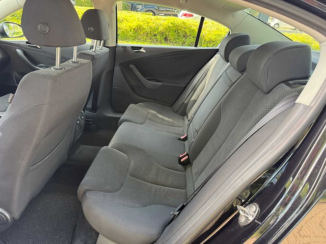 Volkswagen passat 1.8 tfsi comfortline , 38-zr-nf - afbeelding 3 van  16