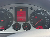 Volkswagen passat 1.8 tfsi comfortline , 38-zr-nf - afbeelding 8 van  16