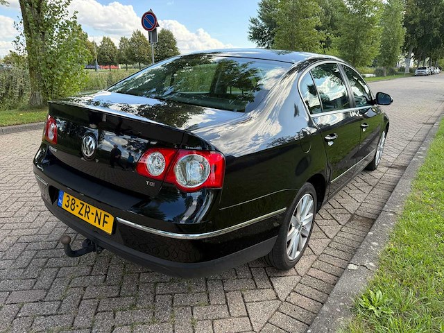 Volkswagen passat 1.8 tfsi comfortline , 38-zr-nf - afbeelding 12 van  16