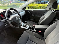 Volkswagen passat 1.8 tfsi comfortline , 38-zr-nf - afbeelding 16 van  16
