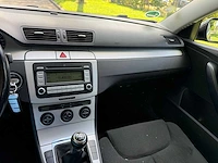 Volkswagen passat 1.8 tfsi comfortline, 38-zr-nf - afbeelding 2 van  17