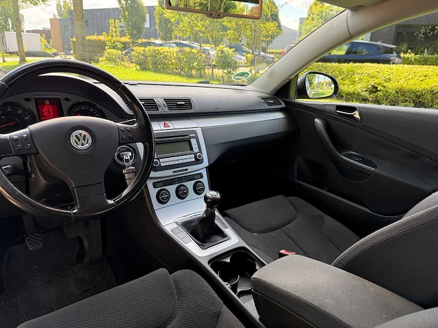 Volkswagen passat 1.8 tfsi comfortline, 38-zr-nf - afbeelding 17 van  17