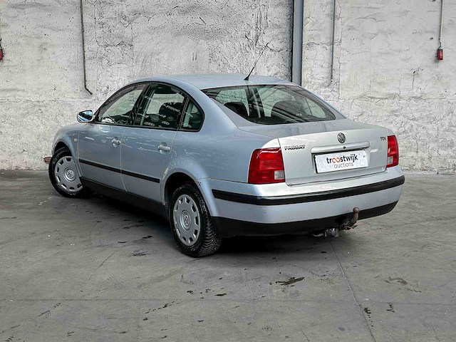 Volkswagen passat 1.9 tdi trendline 90pk 2000, 06-fd-ff - afbeelding 7 van  36