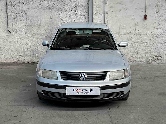 Volkswagen passat 1.9 tdi trendline 90pk 2000, 06-fd-ff - afbeelding 33 van  36