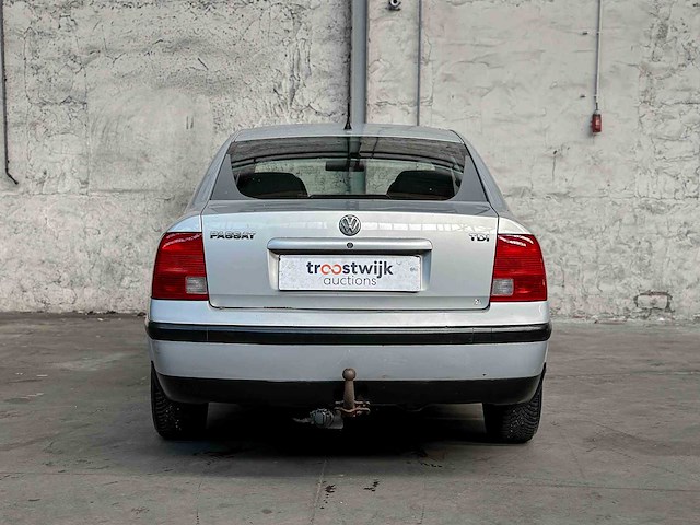 Volkswagen passat 1.9 tdi trendline 90pk 2000, 06-fd-ff - afbeelding 3 van  23