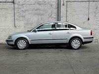 Volkswagen passat 1.9 tdi trendline 90pk 2000, 06-fd-ff - afbeelding 5 van  23