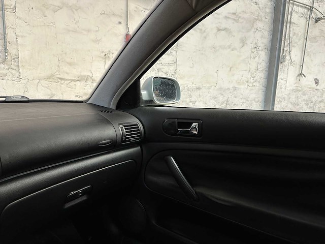 Volkswagen passat 1.9 tdi trendline 90pk 2000, 06-fd-ff - afbeelding 12 van  23