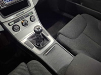 Volkswagen passat 2.0 fsi comfortline, 67-sf-zv - afbeelding 4 van  13