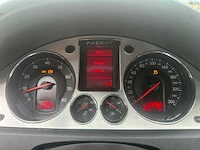 Volkswagen passat 2.0 fsi highline, 17-rk-rf - afbeelding 9 van  17
