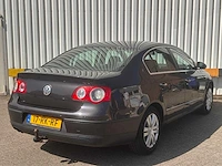 Volkswagen passat 2.0 fsi highline, 17-rk-rf - afbeelding 10 van  17