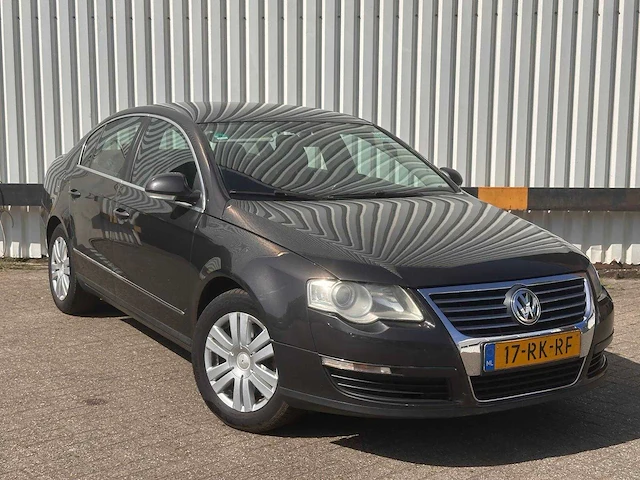 Volkswagen passat 2.0 fsi highline, 17-rk-rf - afbeelding 11 van  17