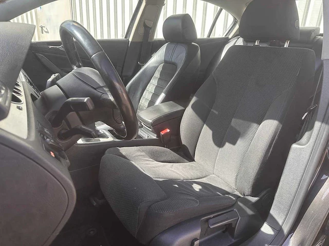 Volkswagen passat 2.0 fsi highline, 17-rk-rf - afbeelding 15 van  17