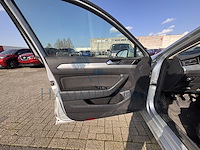 Volkswagen passat sw 1.6 cr tdi comfortline, 2015 - afbeelding 3 van  33