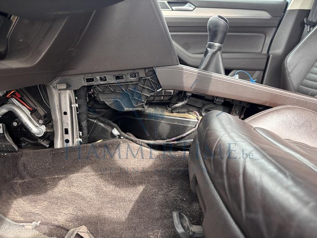 Volkswagen passat sw 2.0 cr tdi scr 4motion highline, 2016 - afbeelding 5 van  38