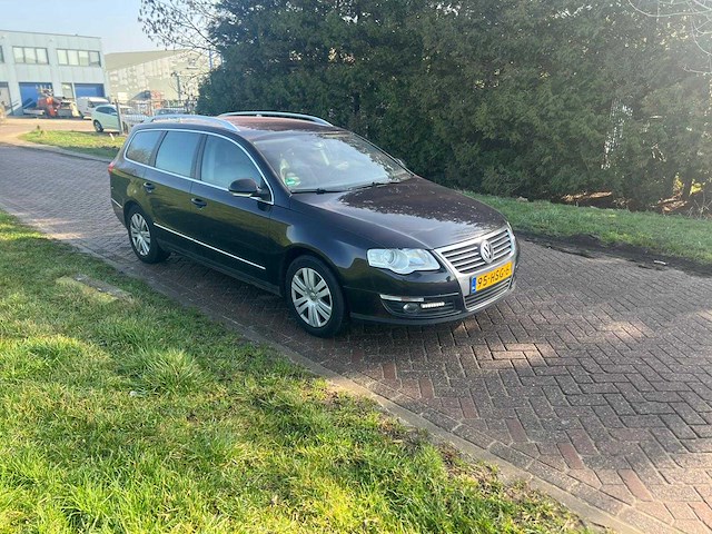 Volkswagen passat variant - 2.0 tdi highline, 95-hsg-6 - afbeelding 9 van  22