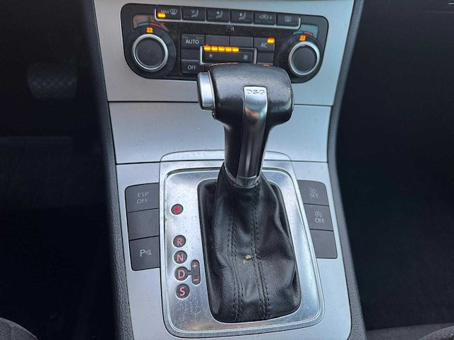 Volkswagen passat variant 1.4 tsi comfl bluem dsg automaat 58-nfg-6 - afbeelding 3 van  6