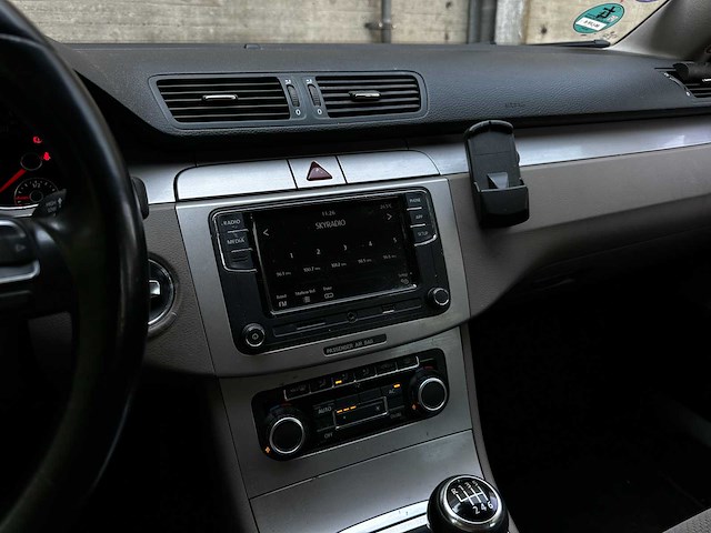 Volkswagen passat variant 1.4 tsi comfl bluemotion 122pk 2010 (origineel-nl), 86-lfp-6 - afbeelding 3 van  34
